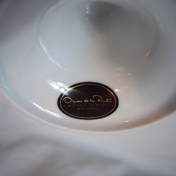 Vintage Oscar de la Renta Reticulated Poinsettia Cake Stand Plate - Picture 2 of 5